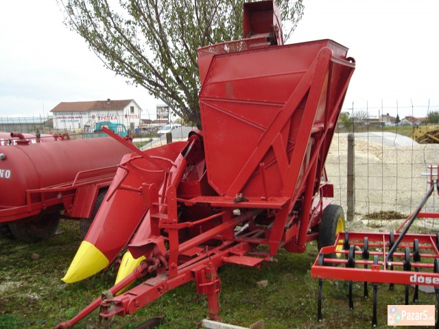 Половни берачи за пченка