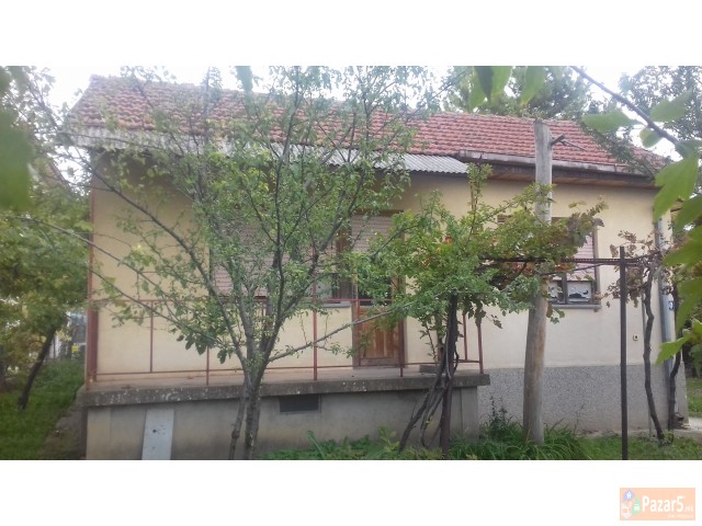 Izdavam Kuka Na Cist Vozduh