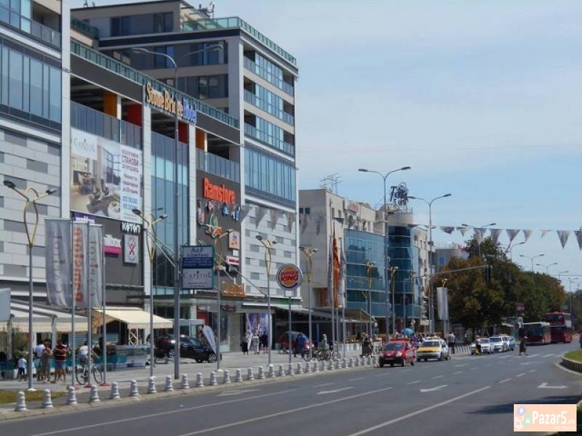 НОЌЕВАЊЕ СО ПОЈАДОК ВО СКОПЈЕ 610 ДЕН. ПО ЛИЦЕ!