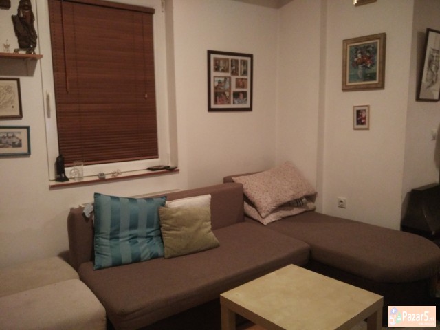 Izdavam Stan Vo Centar