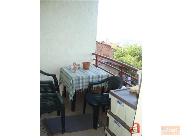 Pogledot E Vklucen Vo Cenata