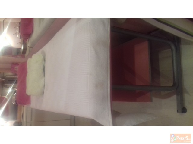 Prodavam Kozmeticko Frizerska Oprema