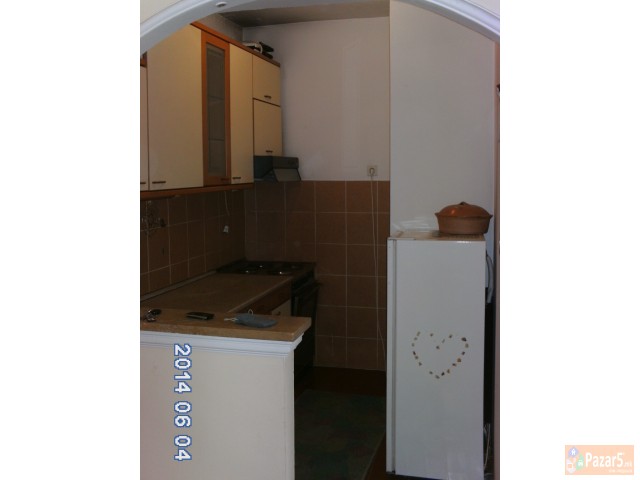 СЕ ИЗДАВА НАМЕСТЕН  СТАН ВО КАРПОШ 4