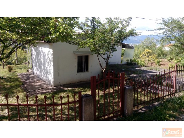 Prodavam Plac Nad Zdanec 440 M2