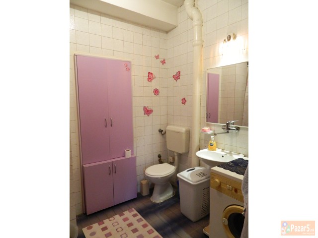 СЕ ПРОДАВА 4-СОБЕН СТАН ВО КИСЕЛА ВОДА