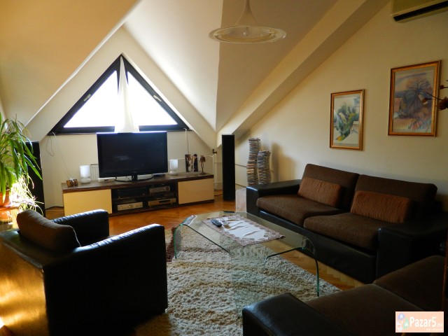 СЕ ПРОДАВА 4-СОБЕН СТАН ВО КИСЕЛА ВОДА