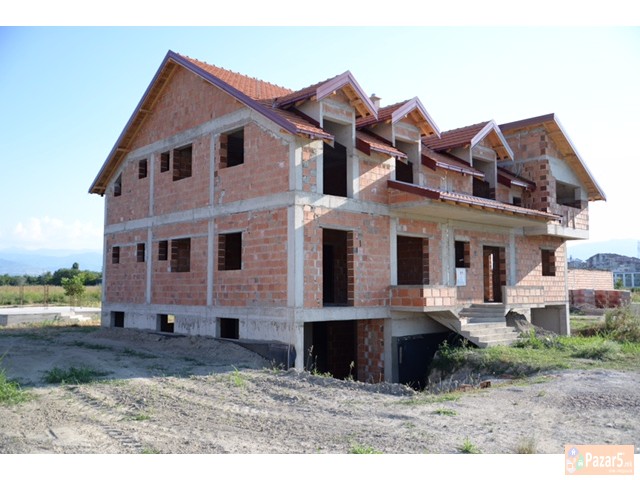 Продавам куќа (kuka) во Хиподром