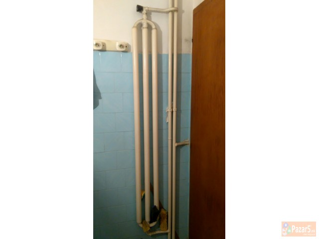 Prodavam Guseni Radijatori, Golem Kotel Na Drva I 