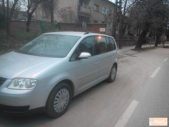 Се продава ТУРАН 1.9 ТДИ 04