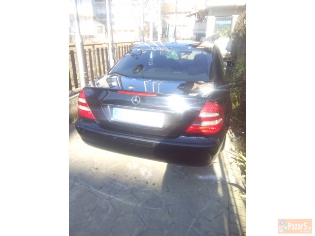 Mercedes E200