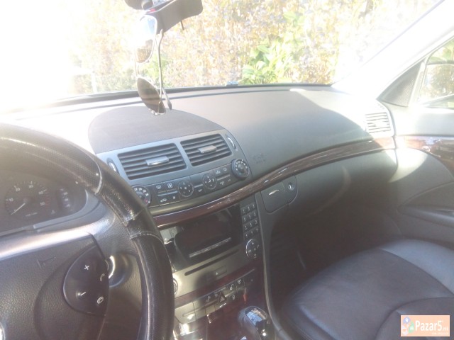 Mercedes E200