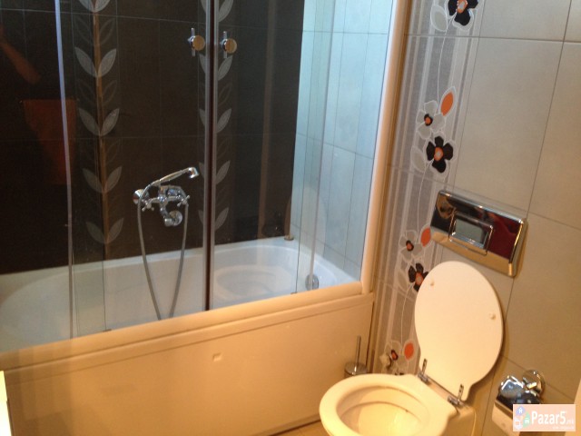 Izdavam Kompletno Namesten Stan 53m2