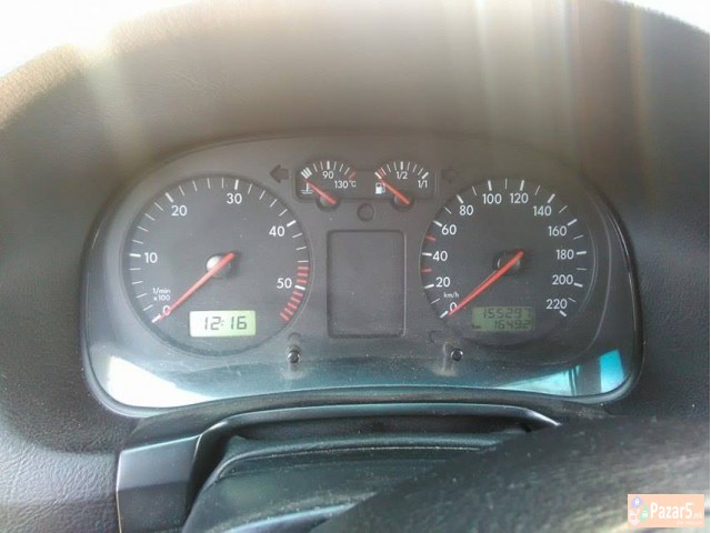 ПРОДАВАМ   ГОЛФ 4