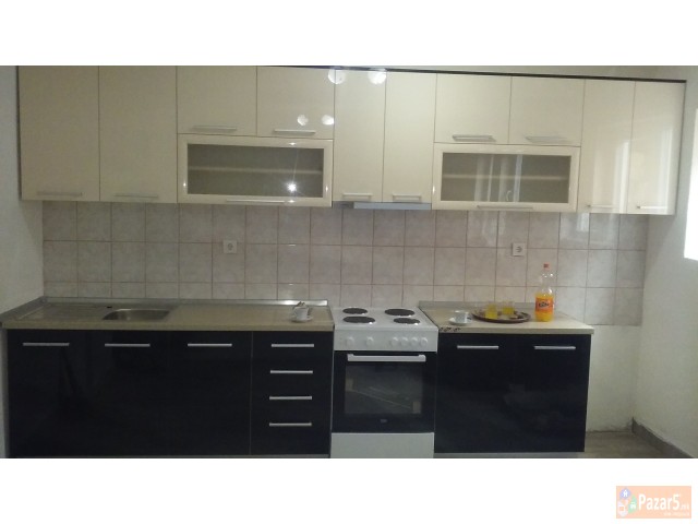 Izrabotka Na Kujni Komodi Plakari