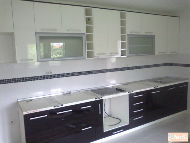 Izrabotka Na Kujni Komodi Plakari