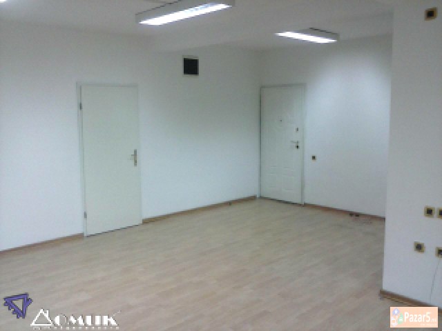 Domik Izdava Deloven Prostor Vo Centar