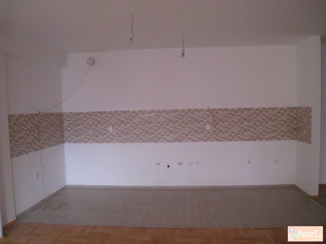 АВА ДОМ продава одличен  стан во Дебар Маало