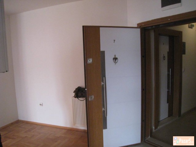 АВА ДОМ продава одличен  стан во Дебар Маало