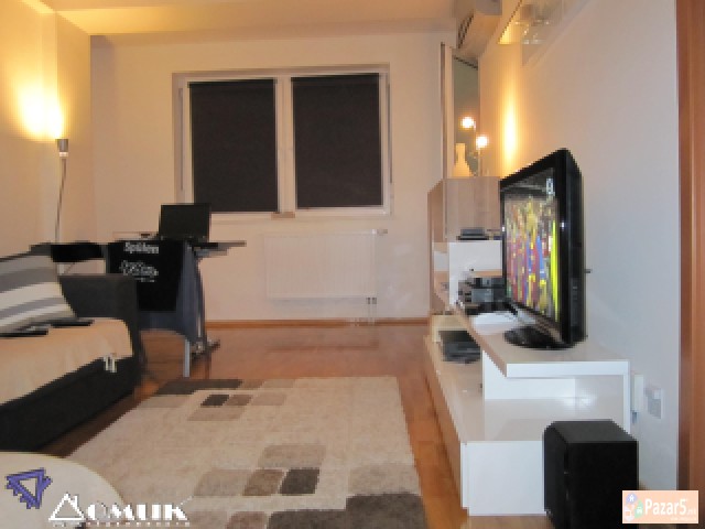 Domik Izdava 2 Soben Namesten Stan Na Juzen Buleva