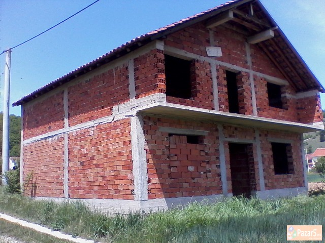 Се продава куќа во с.Белче Демир-Хисар