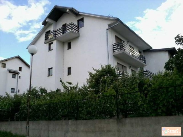 ПРЕКРАСНА КУЌА ПОД  ИТНО