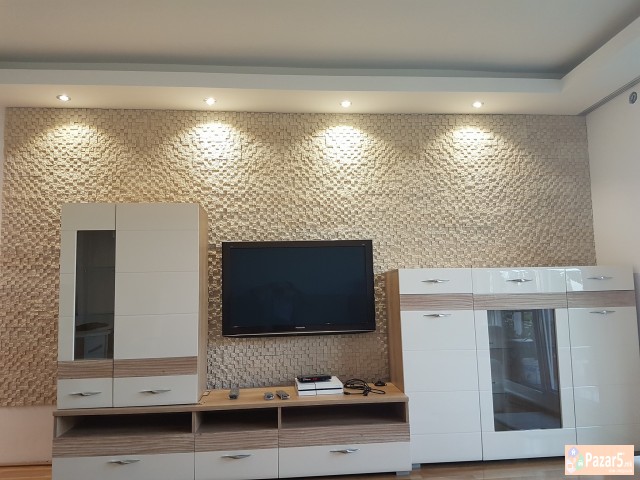 МЕРМЕРНА БУЊА И УКРАСЕ КАМЕН