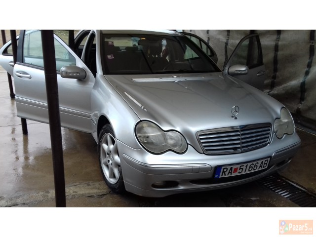 Mercedes C 220  /2001