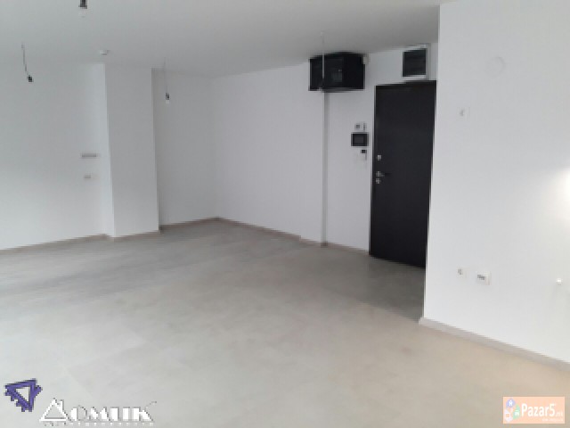 Domik Izdava Deloven Prostor Vo Centar