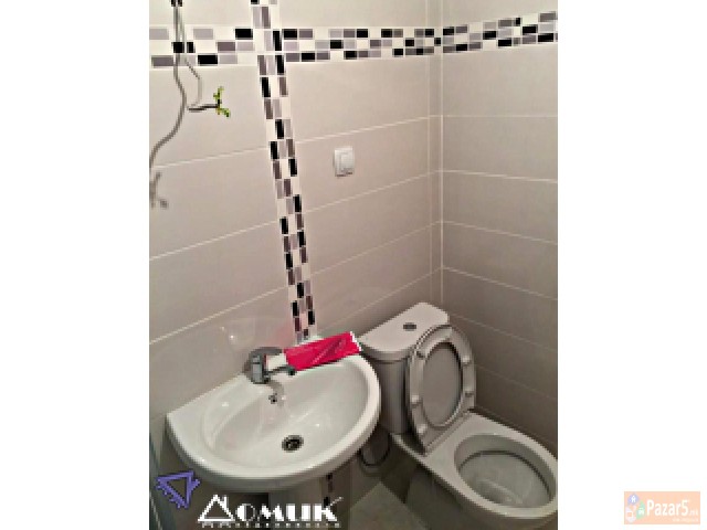 Domik Izdava Deloven Prostor Vo Taftalidze