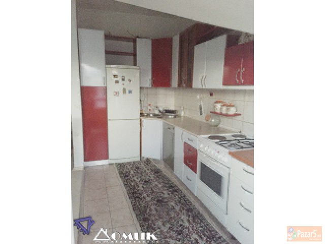 Domik Izdava Lux 3 Soben Stan Vo Centar Nova Zgrad