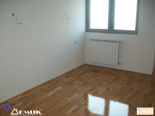 Domik Prodava Nov 3 Soben Stan Vo City Tower