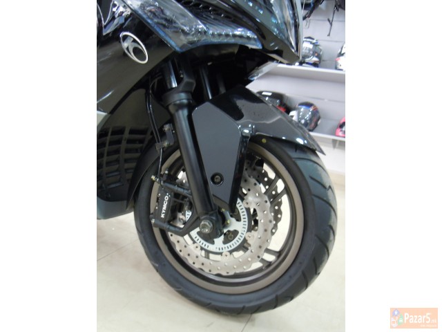 Kymco - Xciting 400i Abs