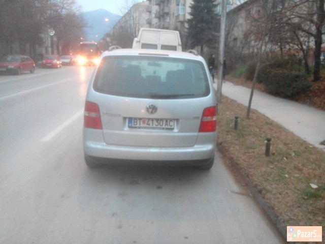 Se Prodavama Vw Touran 1.9 Tdi 2004