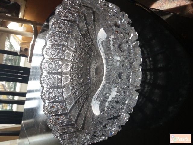 Kristalna Ukrasna Cinija