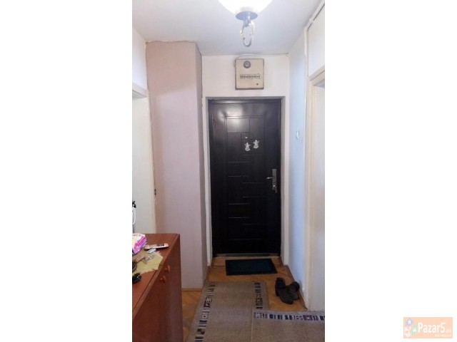 СЕ ПРОДАВА 3-СОБЕН СТАН ВО КАРПОШ 1