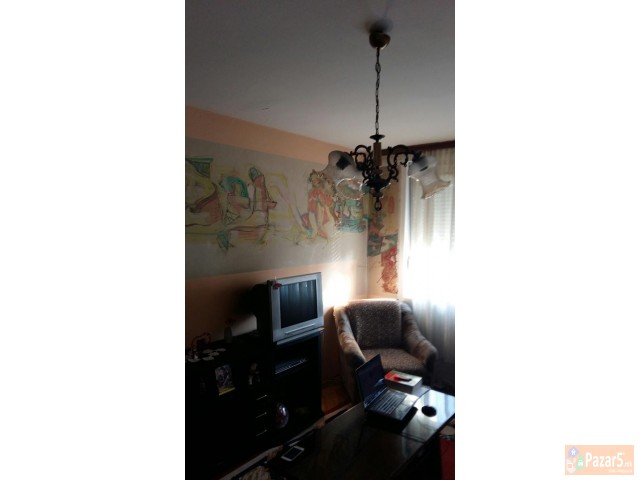 СЕ ПРОДАВА 3-СОБЕН СТАН ВО КАРПОШ 1