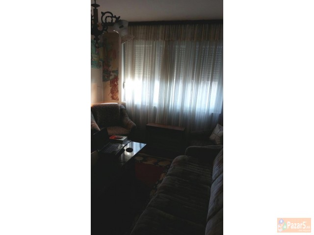 СЕ ПРОДАВА 3-СОБЕН СТАН ВО КАРПОШ 1