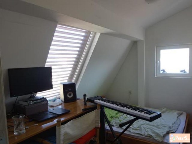 Se Iznajmuva Trosoben Stan Vo Kozle