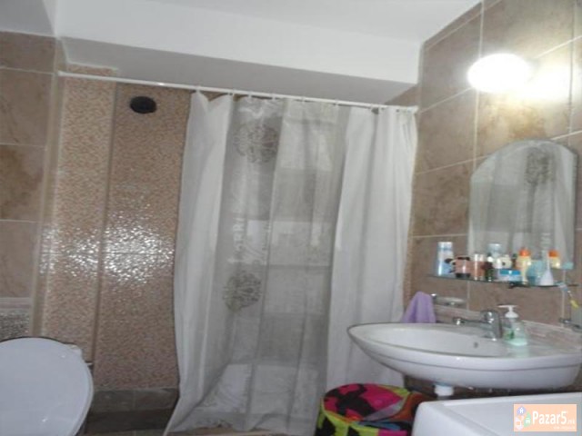 Se Iznajmuva Trosoben Stan Vo Kozle