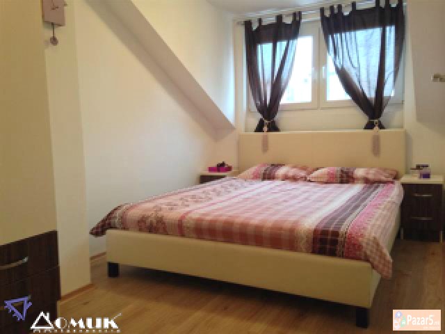 Domik Izdava Nov Lux Stan Kaj Soboren Hram