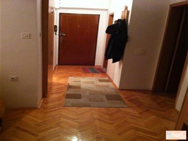 Se Izdava Dvosoben Stan Vo Kapistec