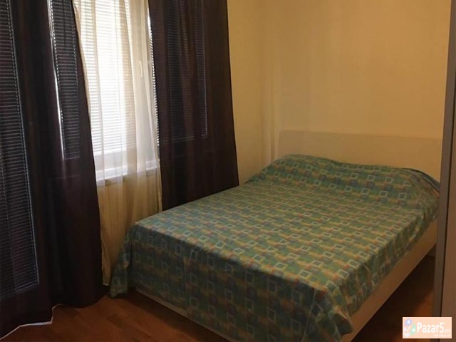 Se Izdava Trosoben Stan Vo Debar Maalo