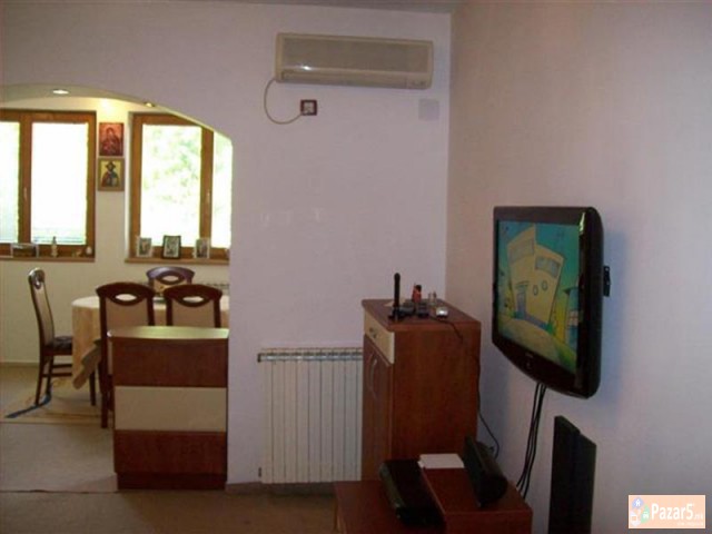 Se Izdava Trosoben Stan Vo Kisela Voda