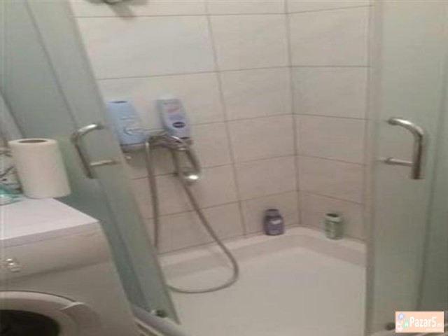 Se Izdava Dvosoben Stan Vo Centar