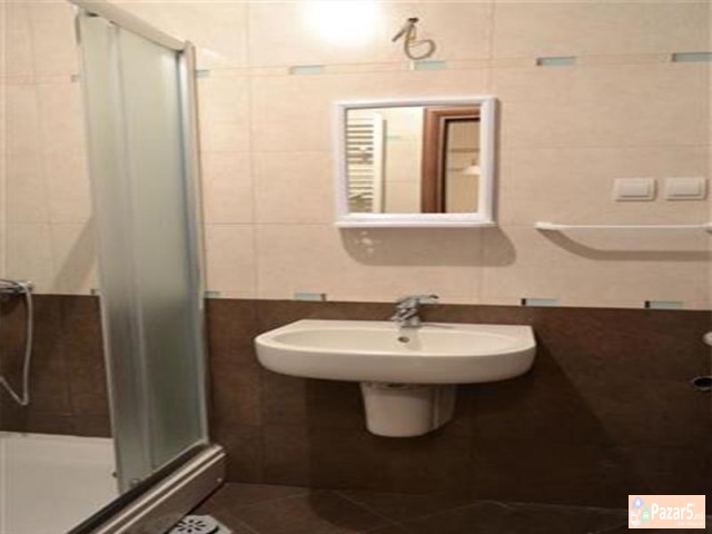 Se Iznajmuva Dvosoben Stan Vo Kozle