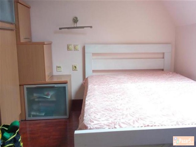 Se Izdava Dvosoben Stan Vo Debar Maalo