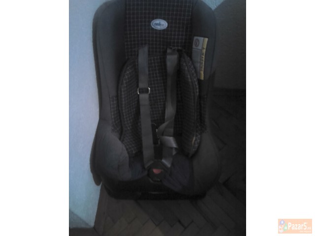 Детско седиште за во автомобил