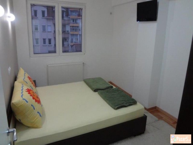 Se Iznajmuva Trosoben Stan Vo Debar Maalo