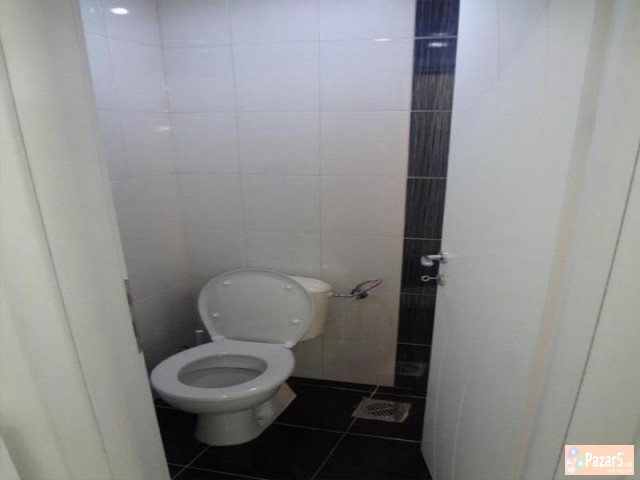 Se Iznajmuva Trosoben Stan Vo Debar Maalo