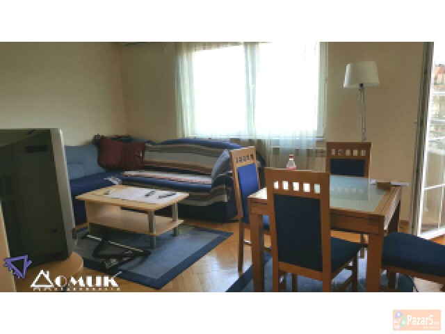 Domik Izdava 2 Soben Stan Pozadi Univerzalna Sala